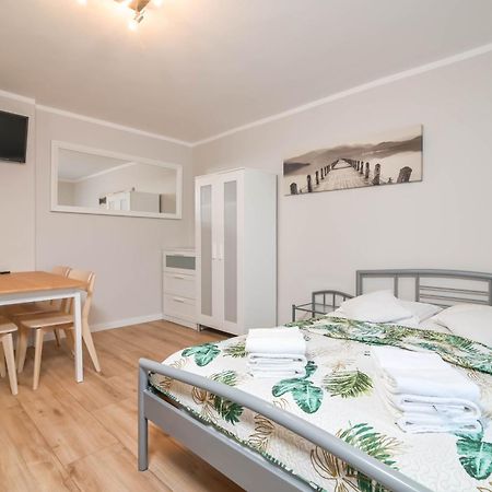 Willa Ltc Apartments Orlowo Gdynia Esterno foto